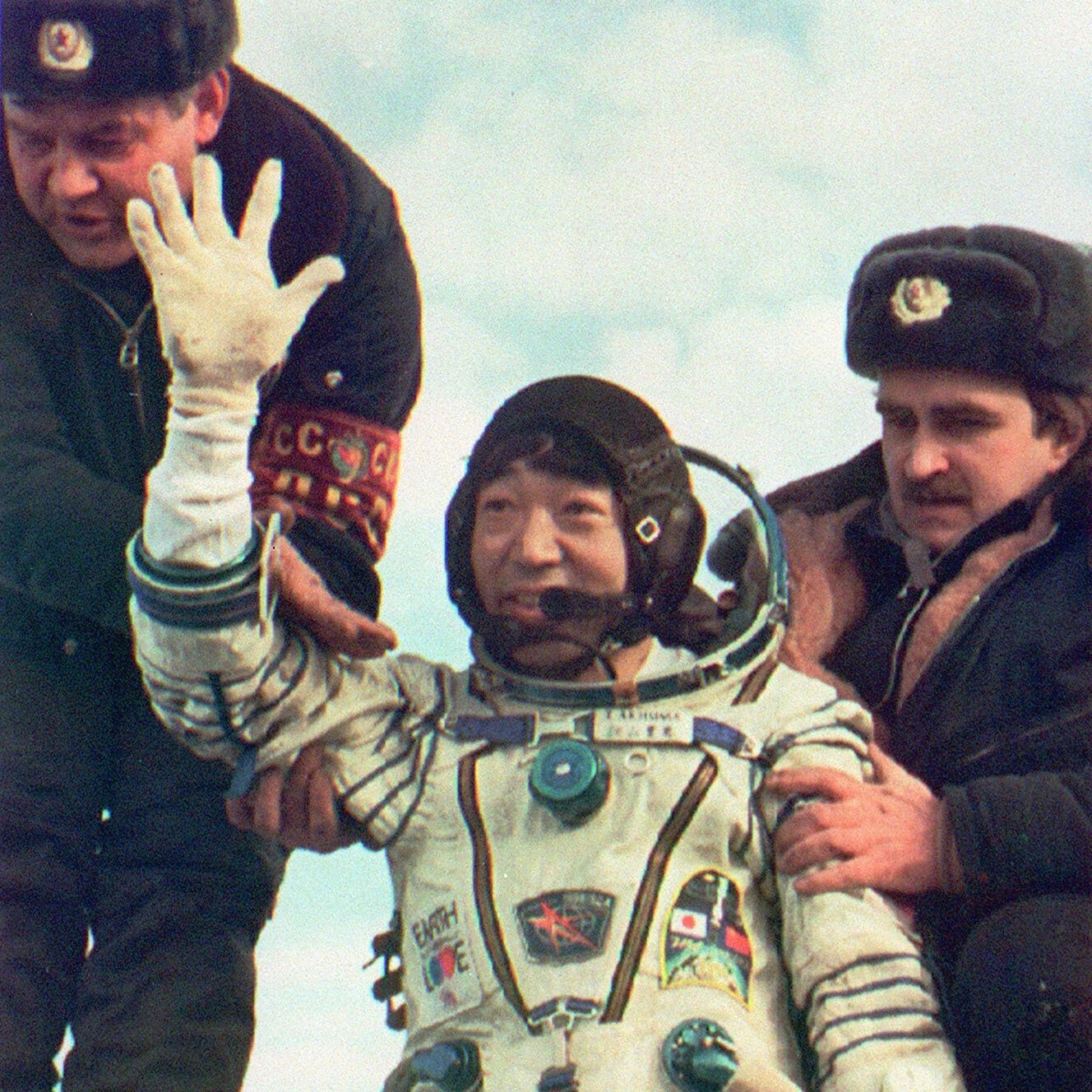 Toyohiro Akiyama, Japan’s Chain-Smoking ‘Space Antihero,’ Dies at 84