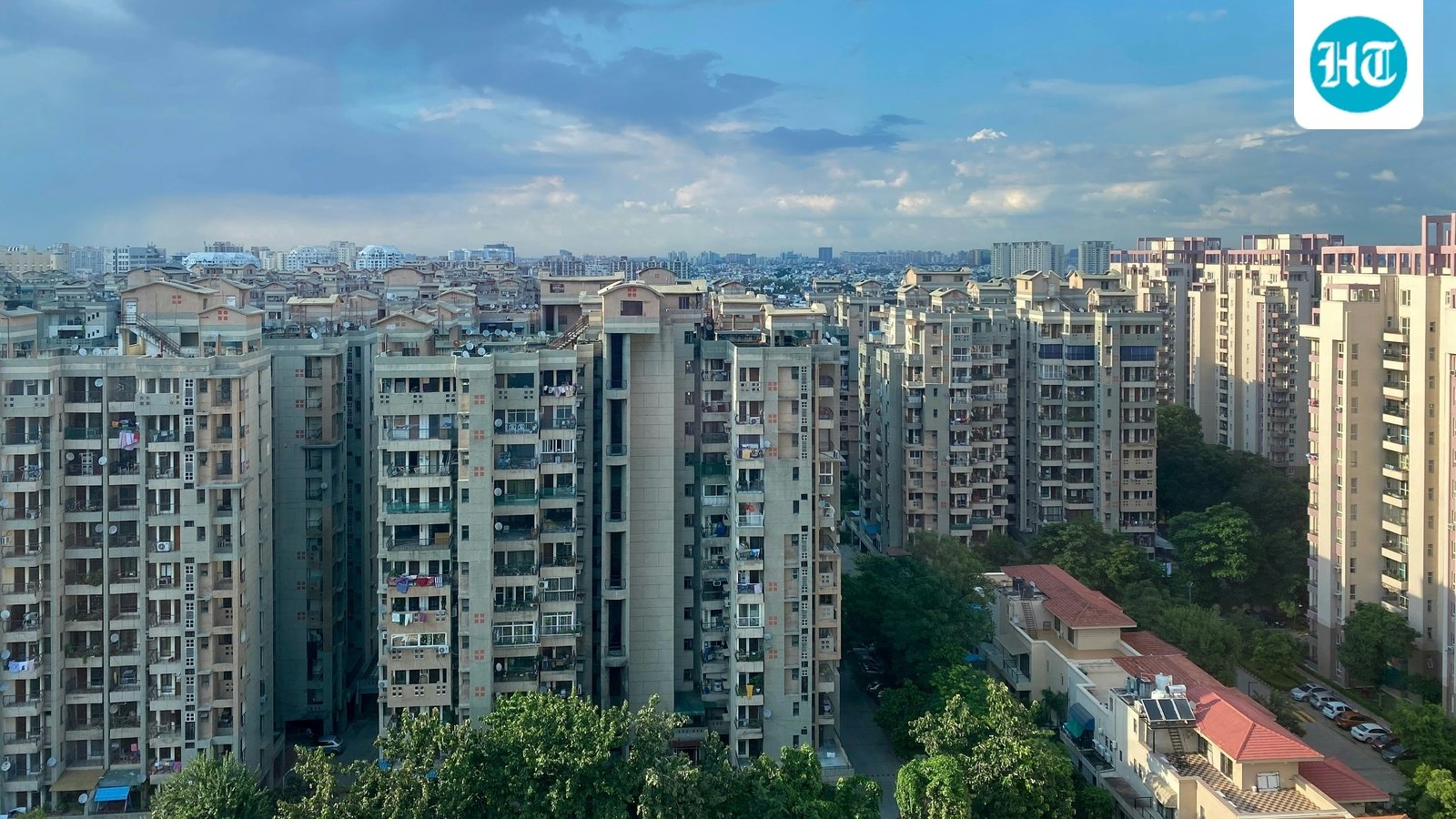 Gurgaon couple breaks down  ₹1.2 lakh monthly expenses: ' ₹36,000 rent for 3 BHK,  ₹25,000 on groceries'